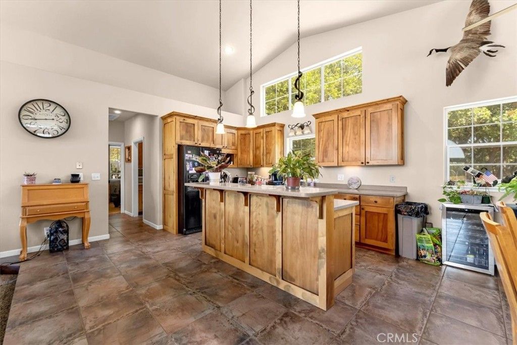 Image 28 of property listing at 10975 Shasta Boulevard, Los Molinos, CA 96055