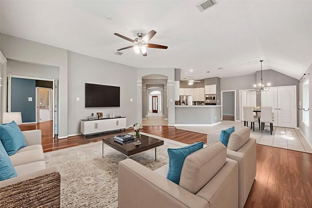 2364 Autumn Mist Court, League City, TX 77573