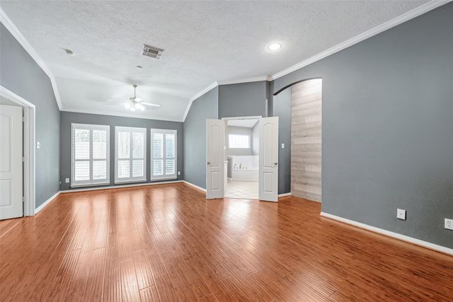 2364 Autumn Mist Court, League City, TX 77573