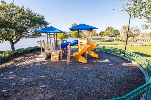 2364 Autumn Mist Court, League City, TX 77573