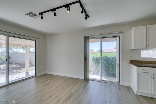 8703 Sandringham Avenue, Las Vegas, NV 89129