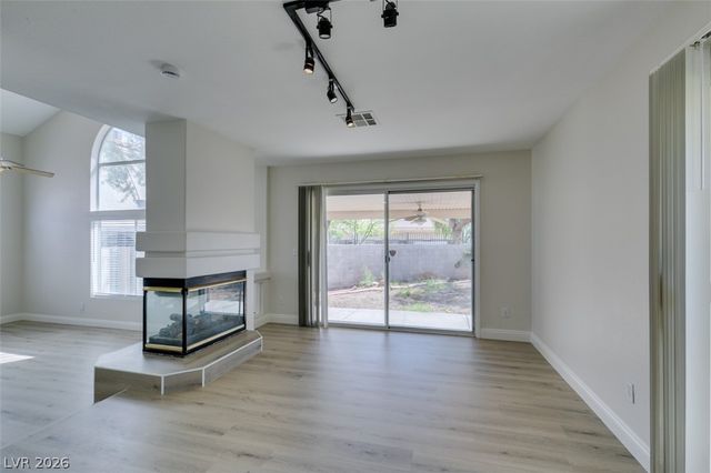 8703 Sandringham Avenue, Las Vegas, NV 89129