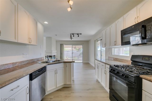 8703 Sandringham Avenue, Las Vegas, NV 89129