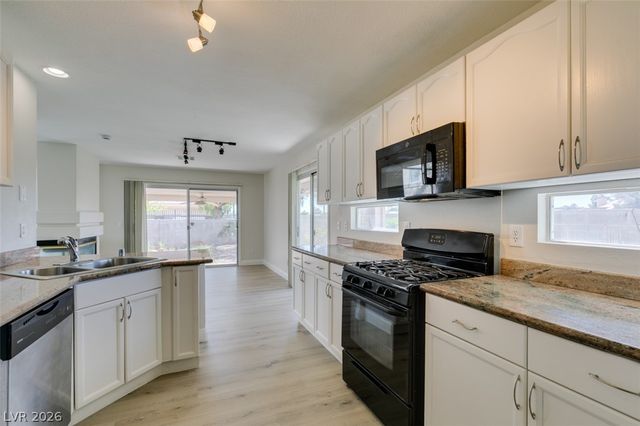 8703 Sandringham Avenue, Las Vegas, NV 89129