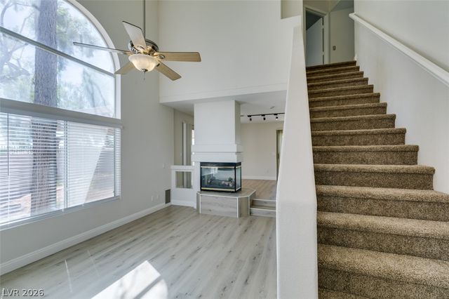 8703 Sandringham Avenue, Las Vegas, NV 89129