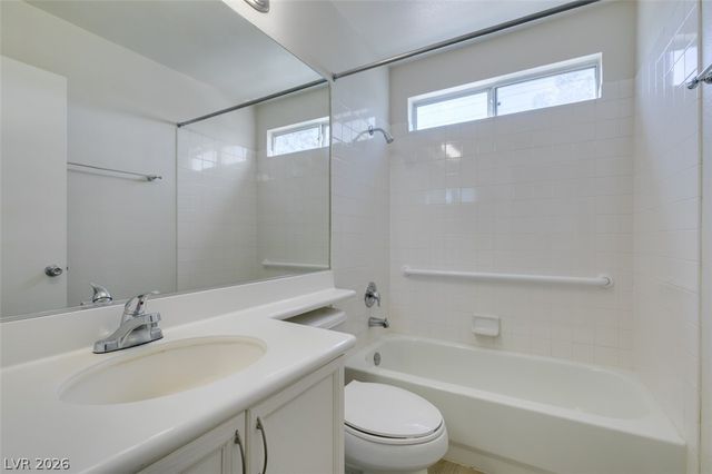 8703 Sandringham Avenue, Las Vegas, NV 89129