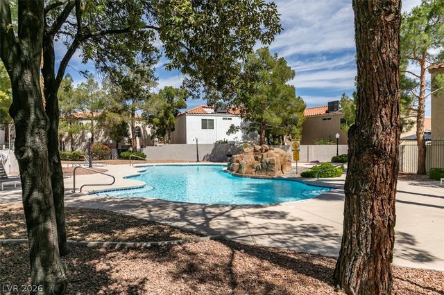 8703 Sandringham Avenue, Las Vegas, NV 89129