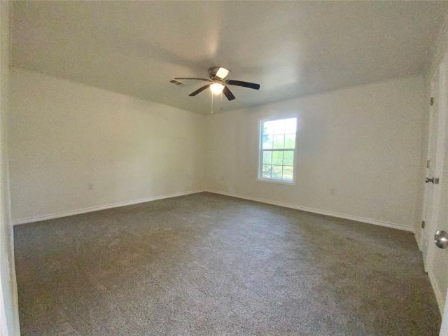 588 Vicksburg Ln, Livingston, TX 77351