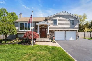 101 Hayrick Lane, Commack, NY 11725