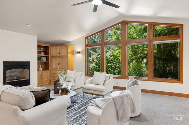 2985 N Holl Drive, Eagle, ID 83616