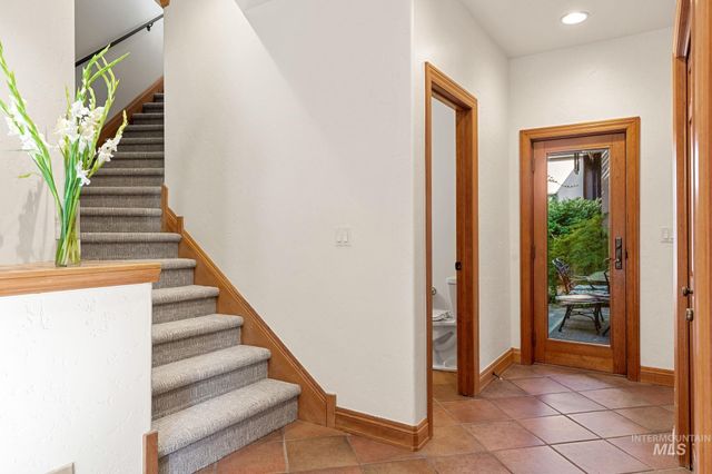 2985 N Holl Drive, Eagle, ID 83616