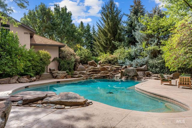 2985 N Holl Drive, Eagle, ID 83616