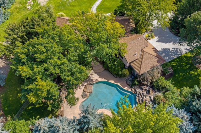 2985 N Holl Drive, Eagle, ID 83616