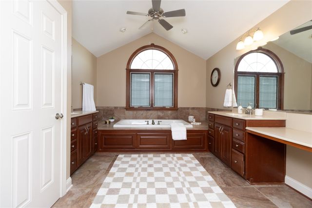 4300 161st Street, Urbandale, IA 50323