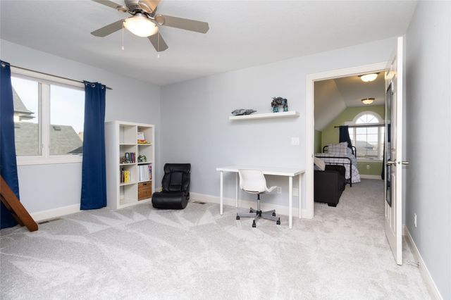 4300 161st Street, Urbandale, IA 50323