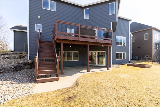 4300 161st Street, Urbandale, IA 50323