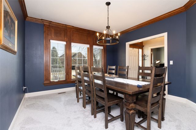 4300 161st Street, Urbandale, IA 50323