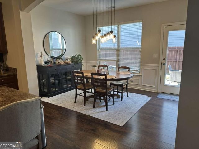 236 Highland Village Lane, Woodstock, GA 30188