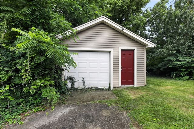16 Camden Avenue, Dayton, OH 45405