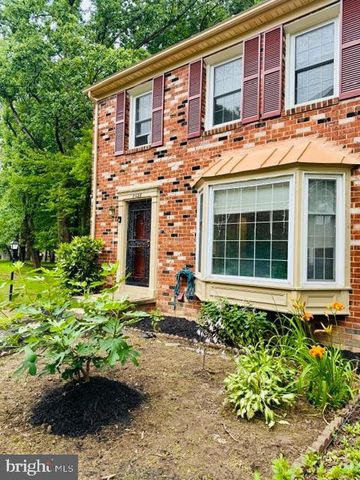 7428 FOUNTAIN HEAD DR, Annandale, VA 22003