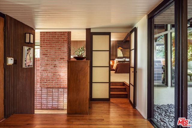 1966 Lucile Avenue, Los Angeles, CA 90039