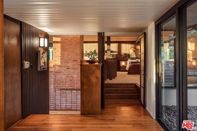 1966 Lucile Avenue, Los Angeles, CA 90039