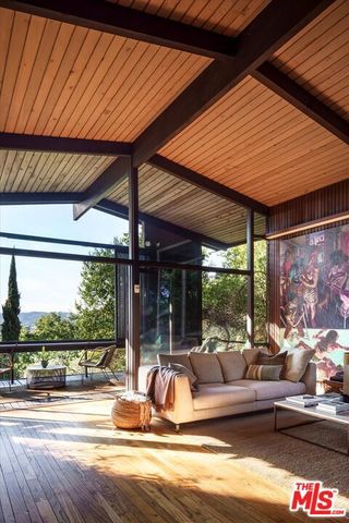 1966 Lucile Avenue, Los Angeles, CA 90039