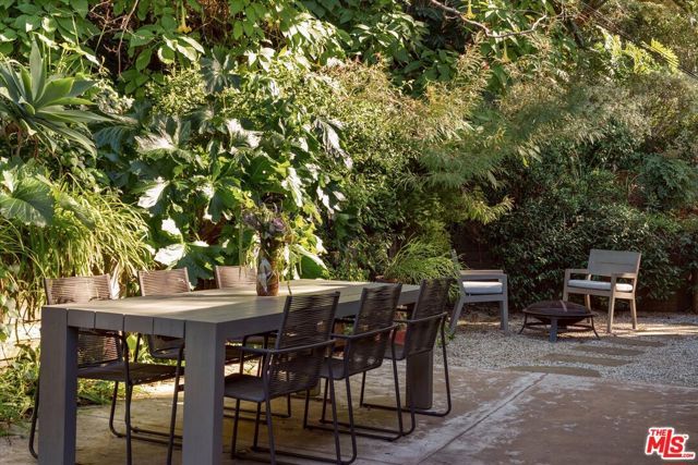 1966 Lucile Avenue, Los Angeles, CA 90039