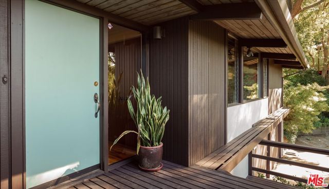 1966 Lucile Avenue, Los Angeles, CA 90039