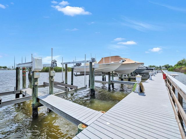 8013 KEY WEST CONCH DRIVE, Riverview, FL 33578