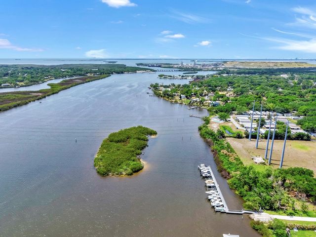 8013 KEY WEST CONCH DRIVE, Riverview, FL 33578