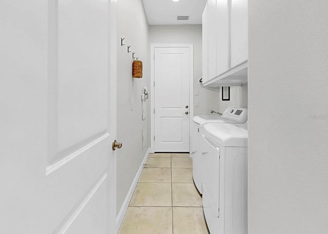 8013 KEY WEST CONCH DRIVE, Riverview, FL 33578