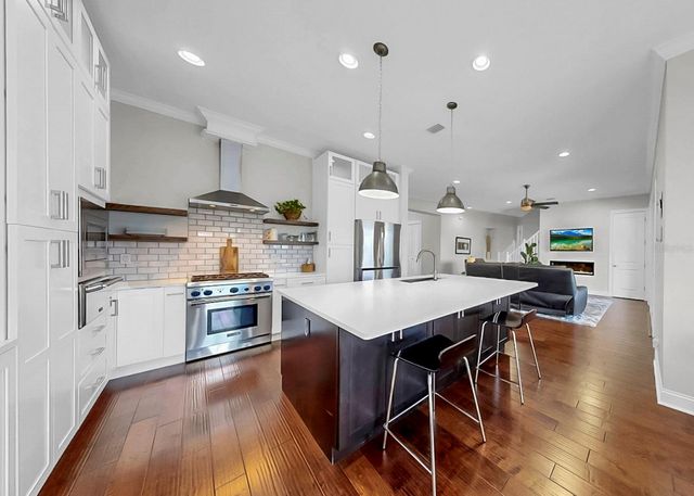 8013 KEY WEST CONCH DRIVE, Riverview, FL 33578