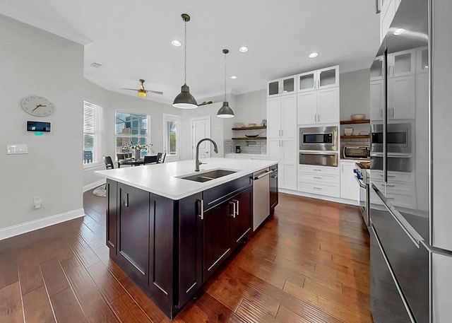 8013 KEY WEST CONCH DRIVE, Riverview, FL 33578