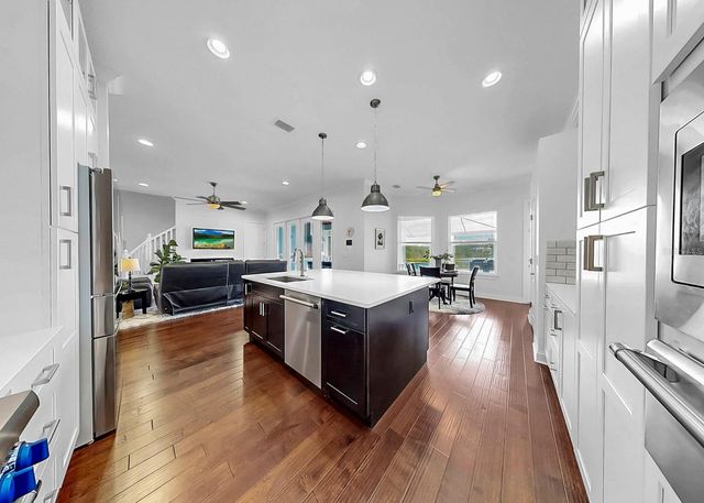 8013 KEY WEST CONCH DRIVE, Riverview, FL 33578
