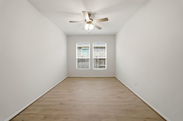 12107 N Wooden Mill Lane N, Santa Fe, TX 77510