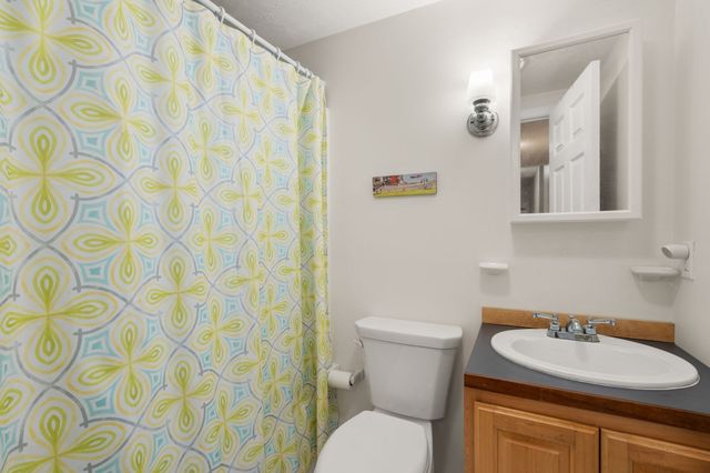 15 Story St 4, Rockport, MA 01966