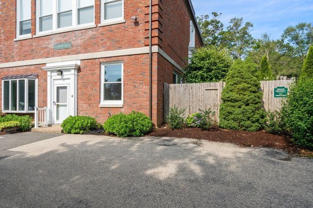 15 Story St 4, Rockport, MA 01966