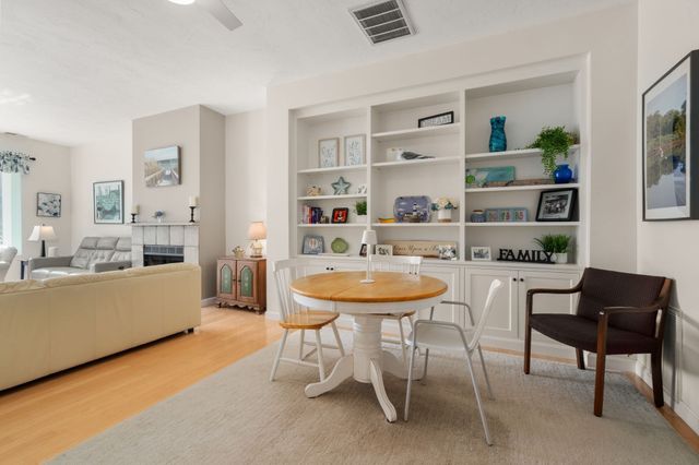 15 Story St 4, Rockport, MA 01966