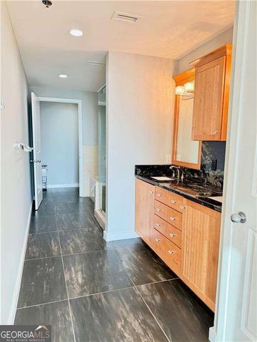 3338 Peachtree Road NE 3205, Atlanta, GA 30326