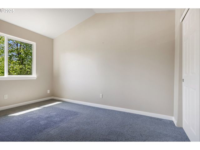 2798 Se 74th Way, Hillsboro, OR 97123