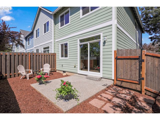 2798 Se 74th Way, Hillsboro, OR 97123