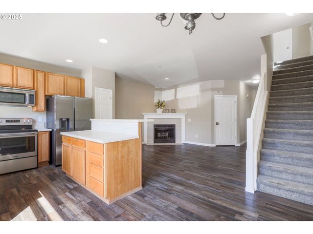 2798 Se 74th Way, Hillsboro, OR 97123