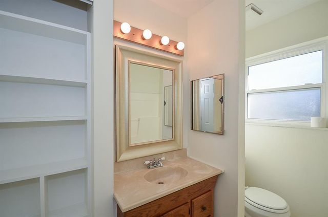 6923 Cole Creek Drive, Houston, TX 77092