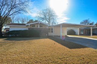 6923 Cole Creek Drive, Houston, TX 77092