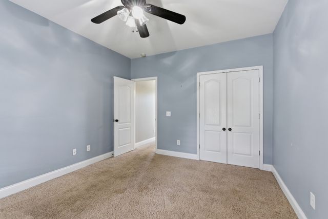 1013 Weiss Rd, Cottontown, TN 37048