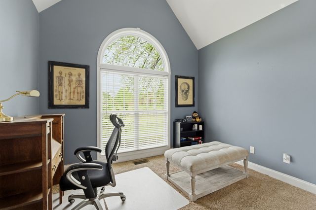 1013 Weiss Rd, Cottontown, TN 37048