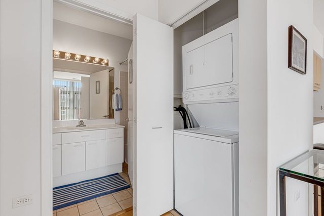 1236 Chicago Avenue 706A, Evanston, IL 60202