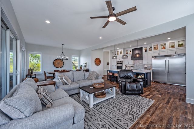 4509 Peachtree Lane, Kingston, OK 73439