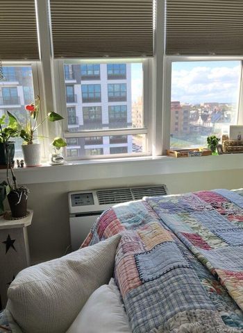 210 E Broadway 6J, Long Beach, NY 11561